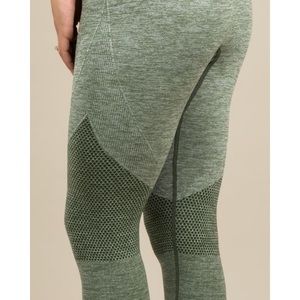 Wearwolf Active Seamless Legging NWT